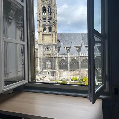 Appartement Beaux-arts • 2 2 Sdb • Parking Prive *