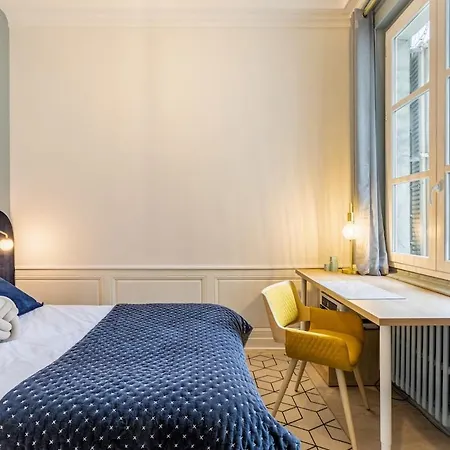 Beaux-arts • 2 2 Sdb • Parking Prive Rouen