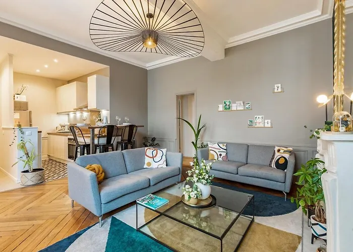 Beaux-arts • 2 2 Sdb • Parking Prive * Rouen