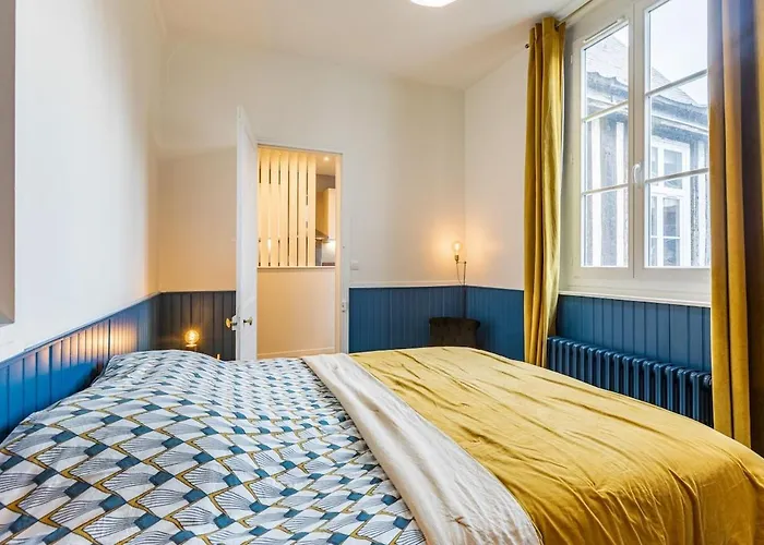 Apartment Beaux-arts • 2 2 Sdb • Parking Prive *